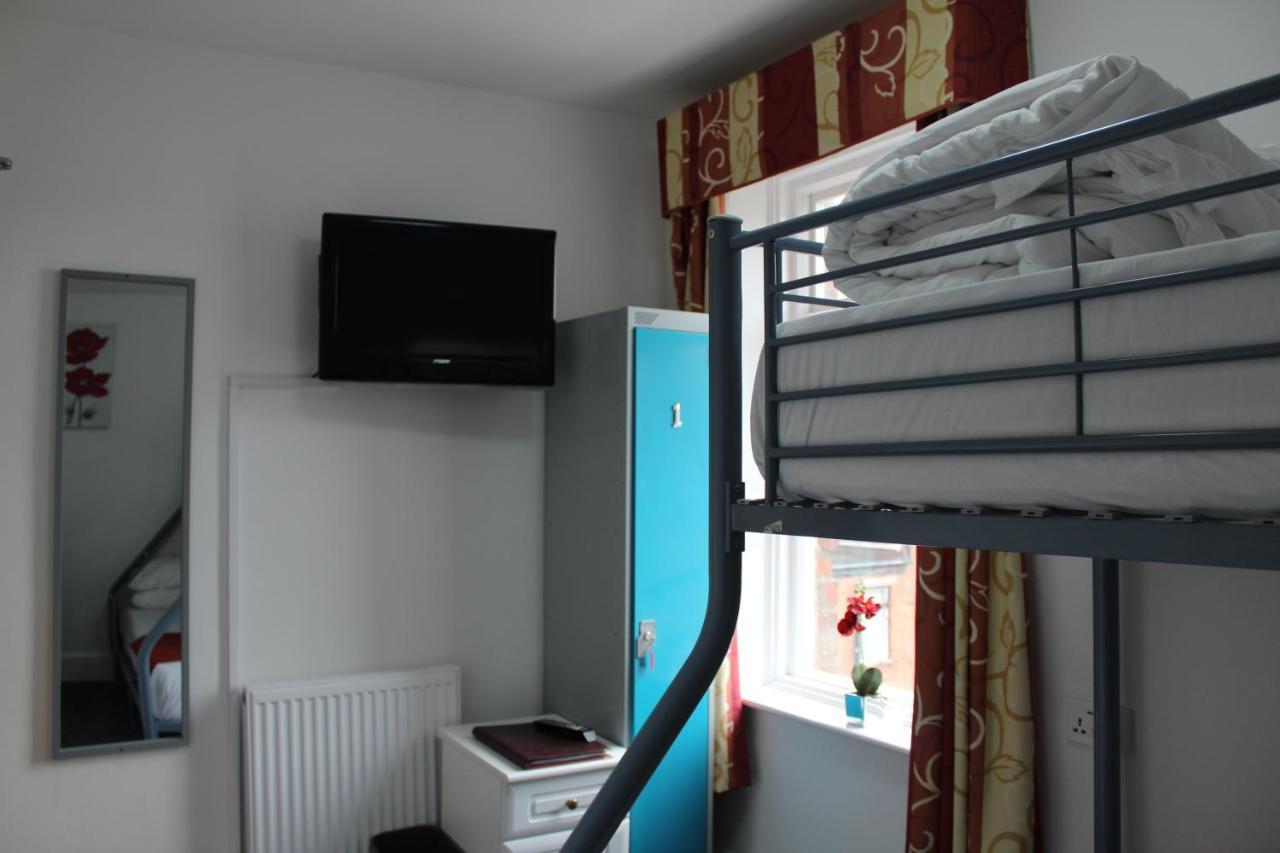 Backpackers Blackpool Hotel & Suites Bagian luar foto