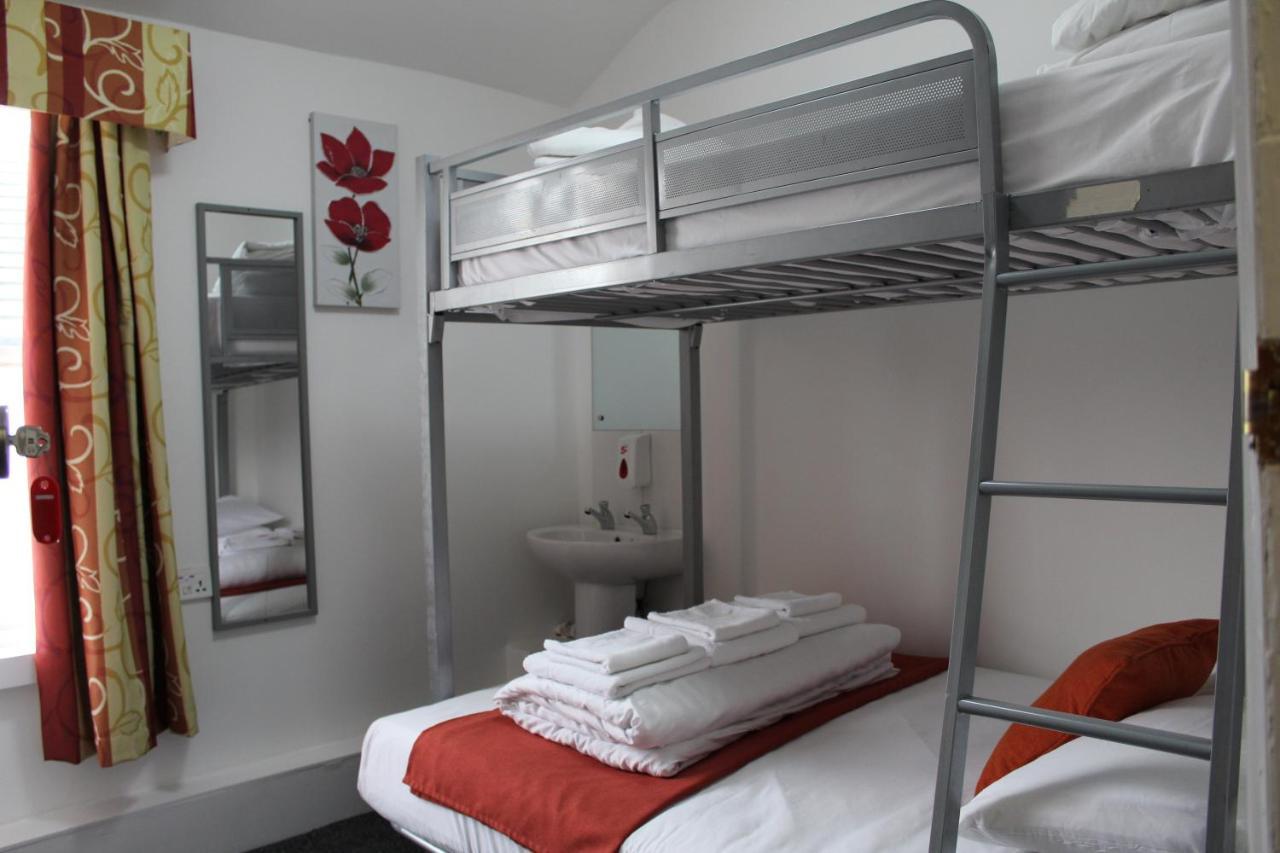 Backpackers Blackpool Hotel & Suites Bagian luar foto