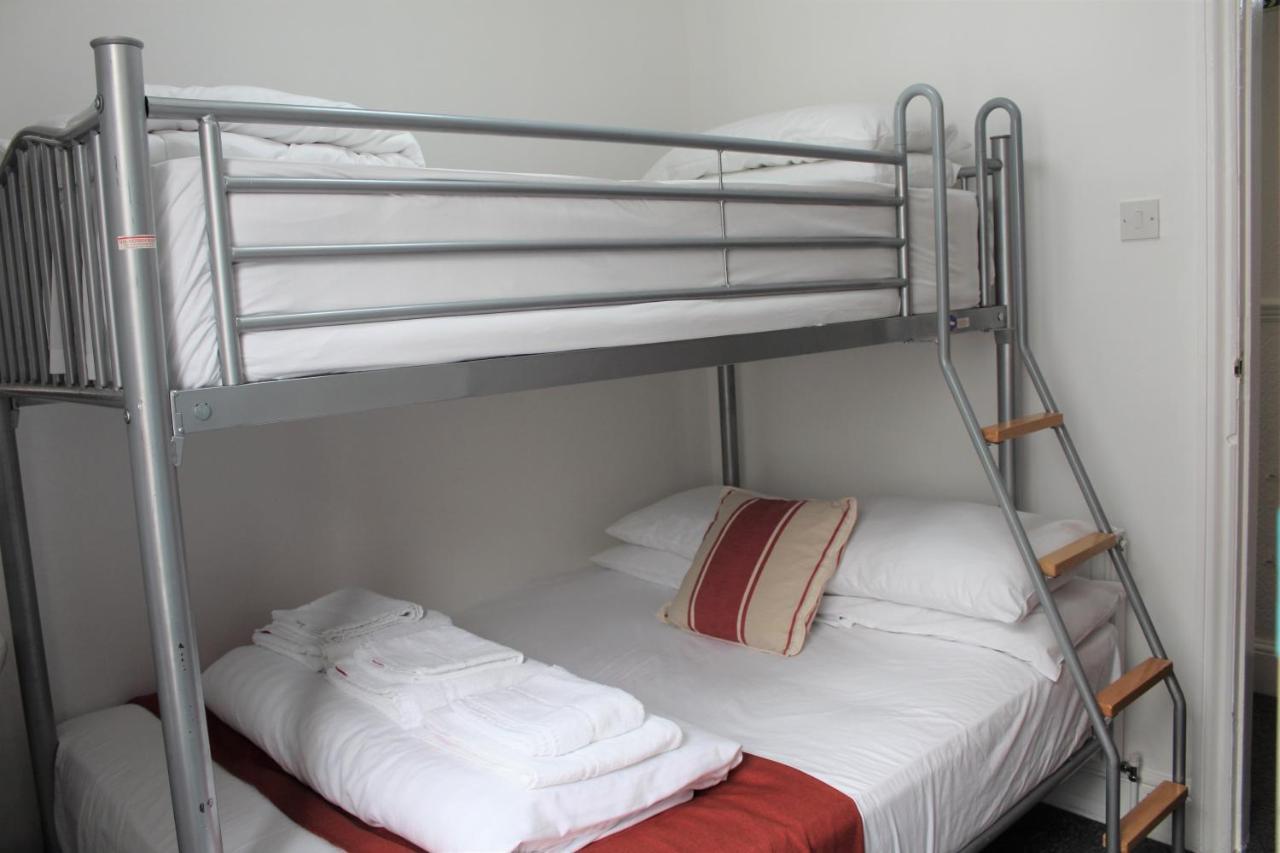 Backpackers Blackpool Hotel & Suites Bagian luar foto