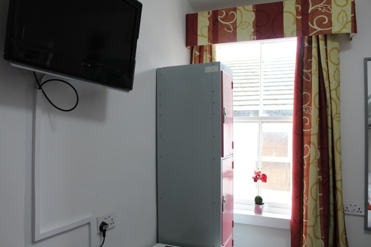 Backpackers Blackpool Hotel & Suites Bagian luar foto