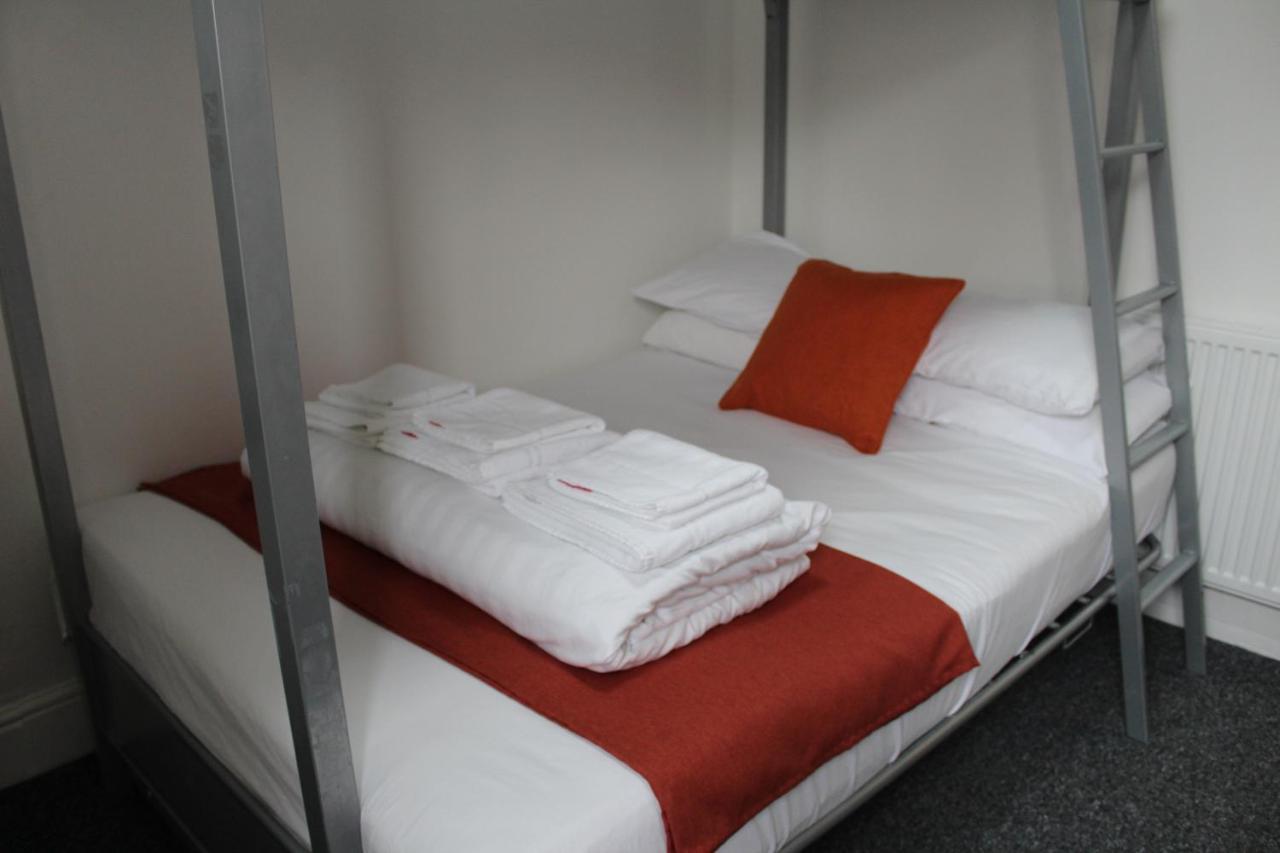 Backpackers Blackpool Hotel & Suites Bagian luar foto