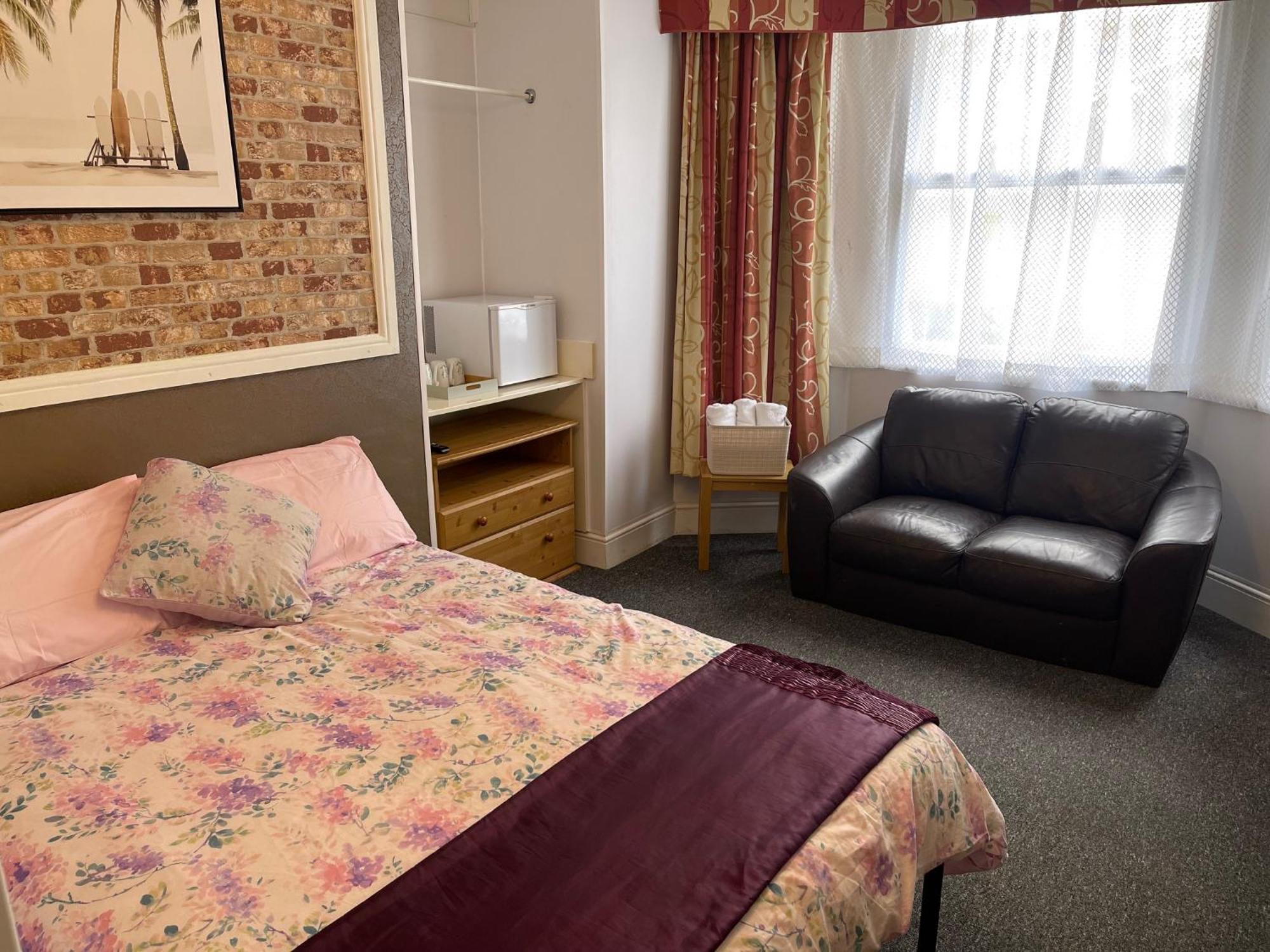 Backpackers Blackpool Hotel & Suites Bagian luar foto