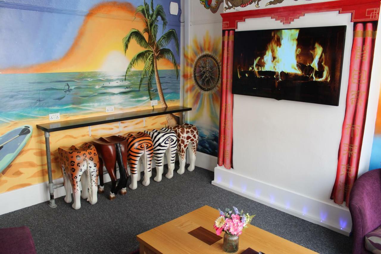 Backpackers Blackpool Hotel & Suites Bagian luar foto