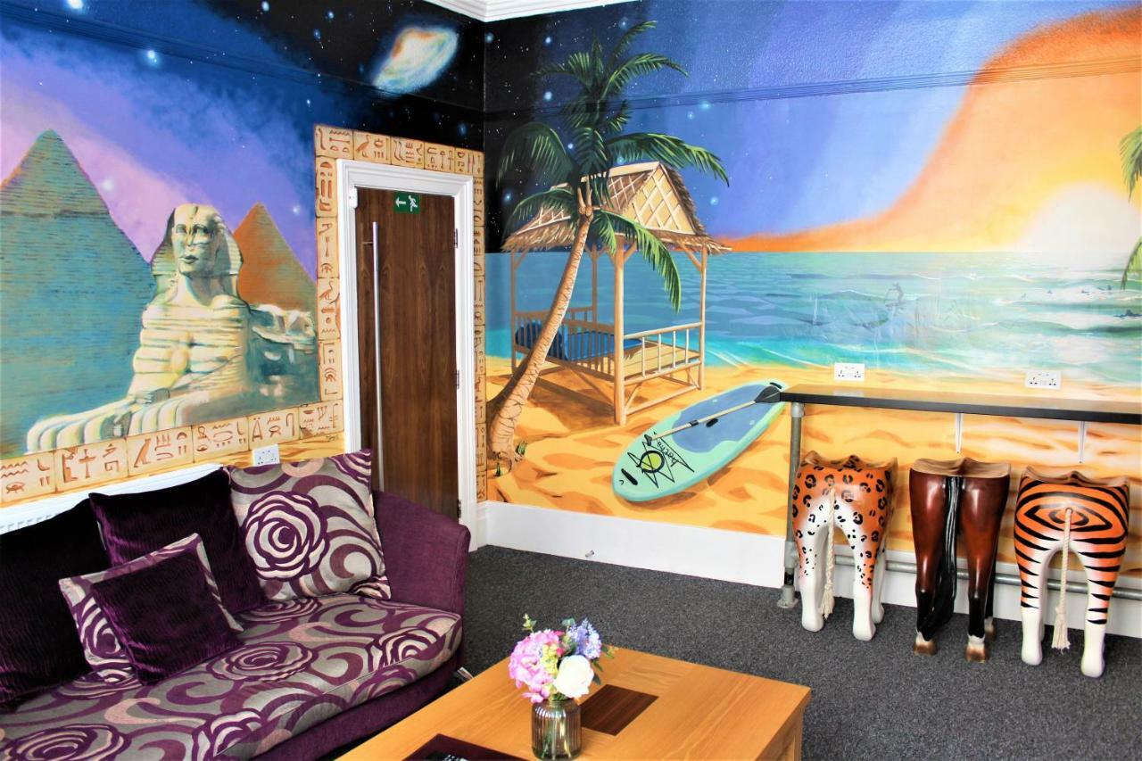 Backpackers Blackpool - Family Friendly Hotel Bagian luar foto